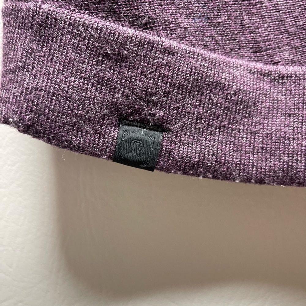 Lululemon womens hoodie sweater size S long sleeves - Picture 5 of 7